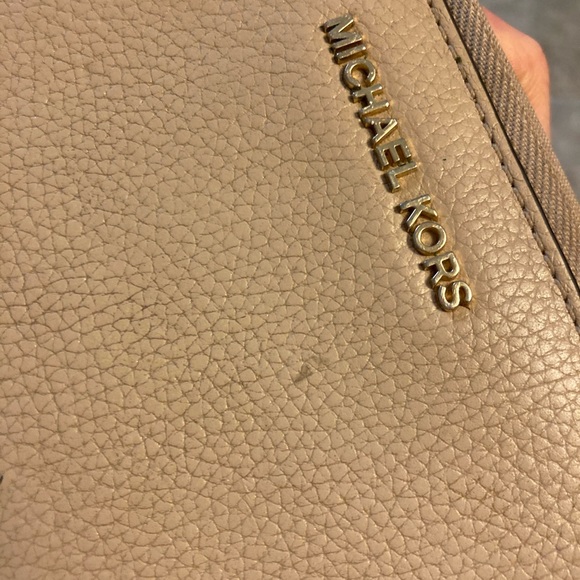 Michael Kors Wrist Wallet - Picture 8 of 8